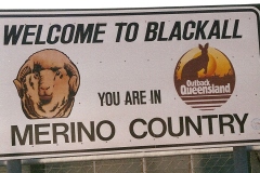 EW-Aust-Blackall-Sign