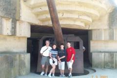 German-Gun-Bunker-at-Normandie