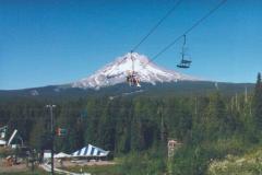 Ski-Lift-Mt-Hood-in-the-Background