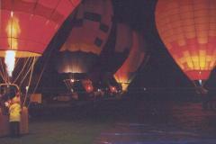 balloon-glow-the-night-before-our-flight